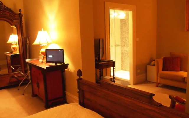 The Empyre Boutique Hotel