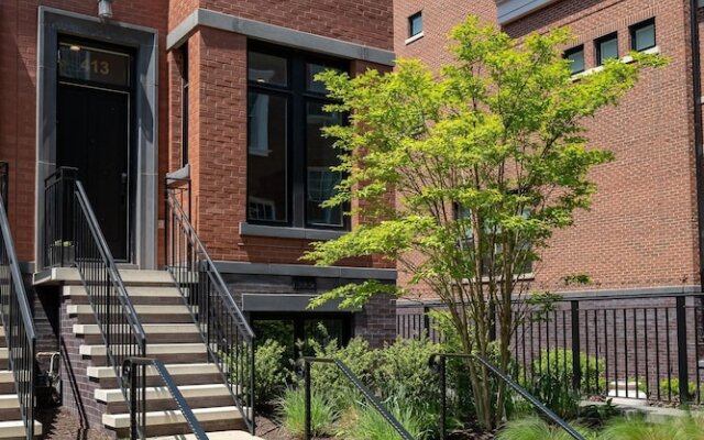 Capitol Hill - Four Bedroom TownHouse