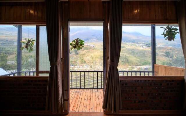 Tavan Dragon House - Hostel