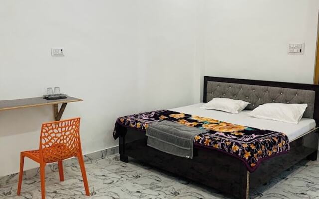 Goroomgo Ayodhya Dham Guest House Ayodhya