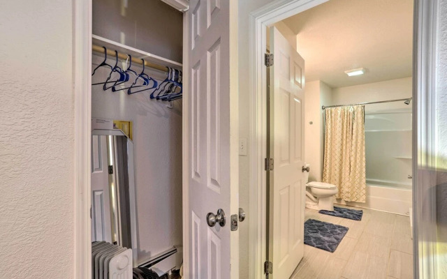Coastal-view Apartment Near Downtown Anchorage!