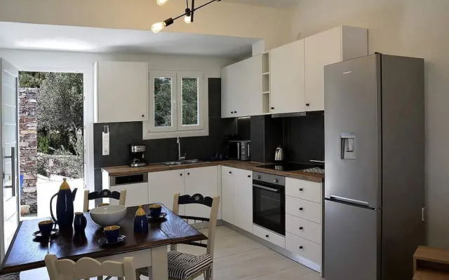 Theasis Sifnos Apatments