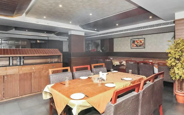 Sri Surabhi Luxurious Rooms