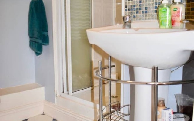 Bohemian 1 Bedroom Home in the City Centre