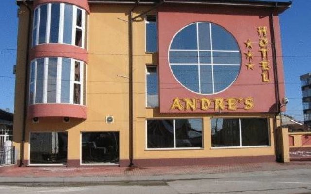 Andre's Hotel