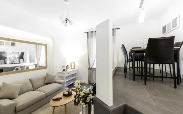 Popolo Apartment