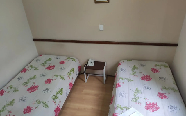 Hara Palace Hotel