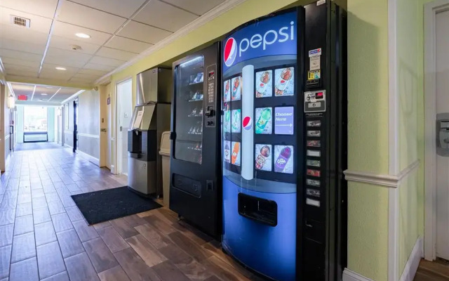 Days Inn by Wyndham Hartford/Closest Downtown