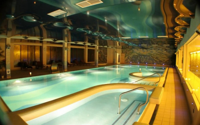 Falls Hotel & Spa