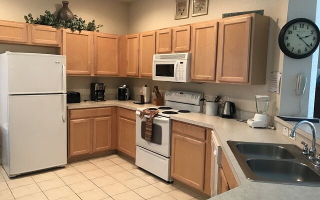 Clermont Area Vacation Homes by Shine FM