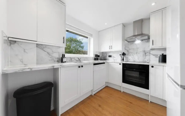 Unique 2BR Finchley Flat Sleeps 5
