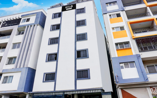 Super Hotel O Manjari Road