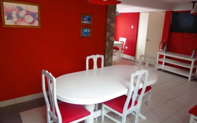 Hostal Santa Marta, TDM.