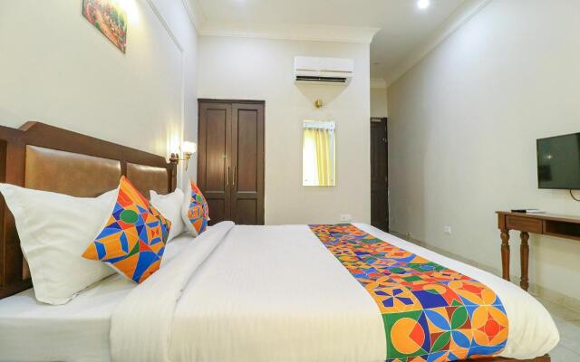 Fabhotel K9 Villa