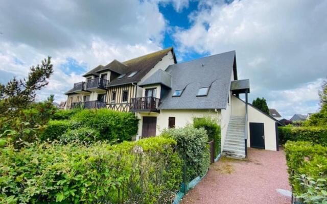 Cosy 36m With Balcony Near The Beach!