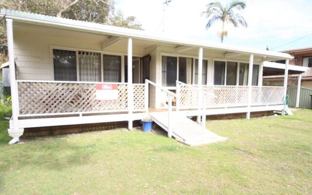 Tea Tree Lodge at Hat Head