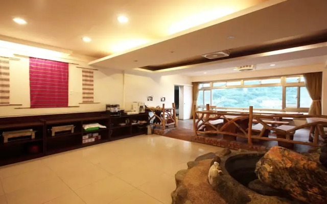 Liwu Hotel