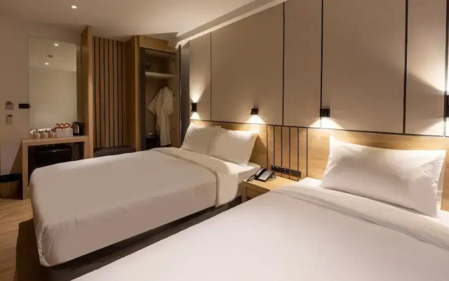 B2 Chachoengsao Premier Hotel