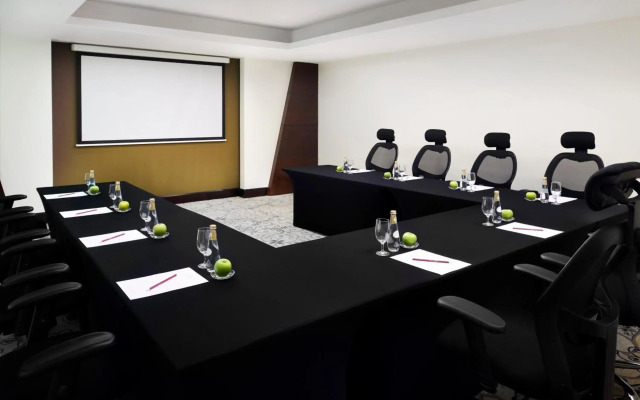 Crowne Plaza Riyadh Al Waha