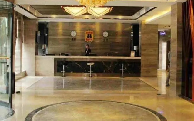 Super 8 Hotel