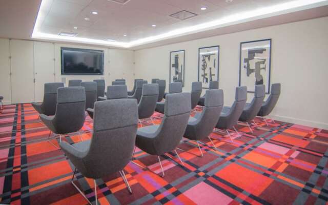 Global Luxury Suites at Emerson Place