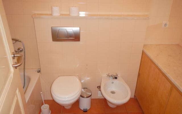 Estrela Charming Rooms by Host-Point