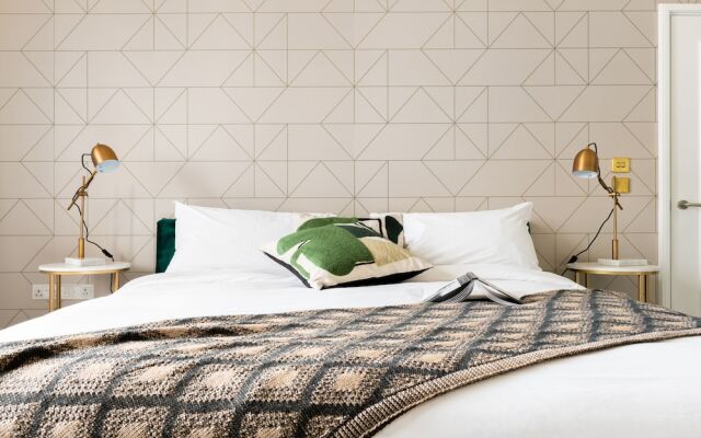 The Saint Pancras Retreat - Modern & Central 2bdr Apartment