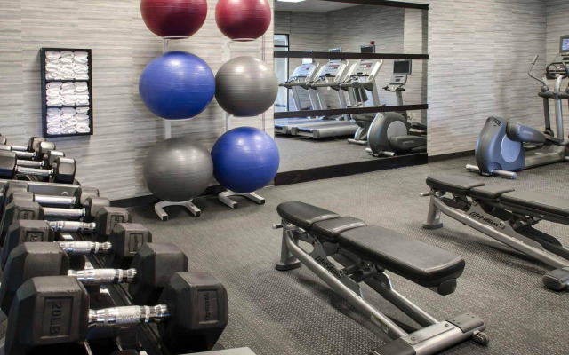 Courtyard by Marriott Newark Elizabeth