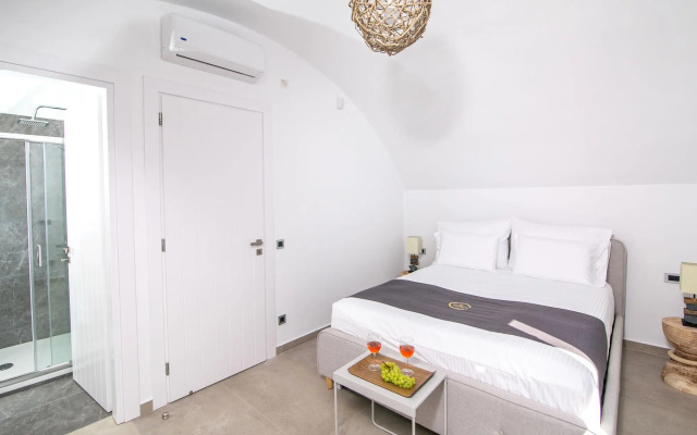 Aegean Melody Suites & Villa