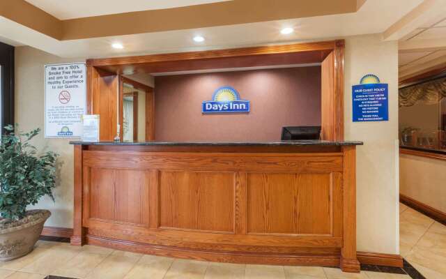 Days Inn by Wyndham Iselin / Woodbridge