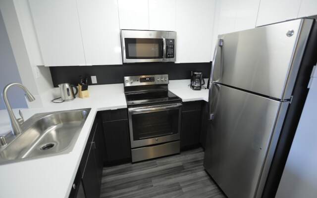 Hollywood Central Suites