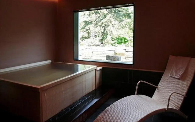 SUICHOKAN - Caters to women