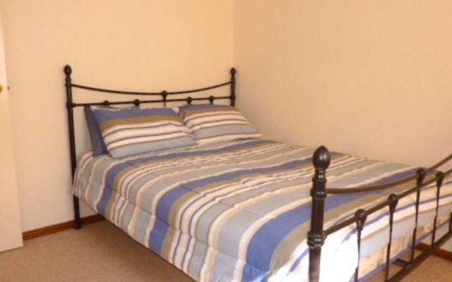 14 Lomandra