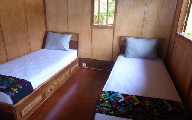 Shibui Garden Bungalows and Restaurant – Guest Rooms – Tanjung