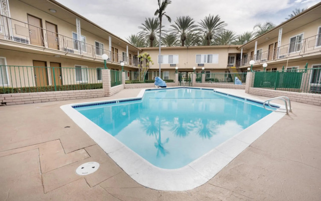 Americas Best Value Inn & Suites Anaheim Convention Center