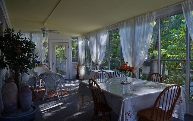 Inn-Chanted Forest B&B