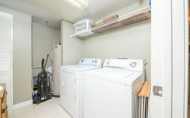 Beach Colony East 17b-penthouse