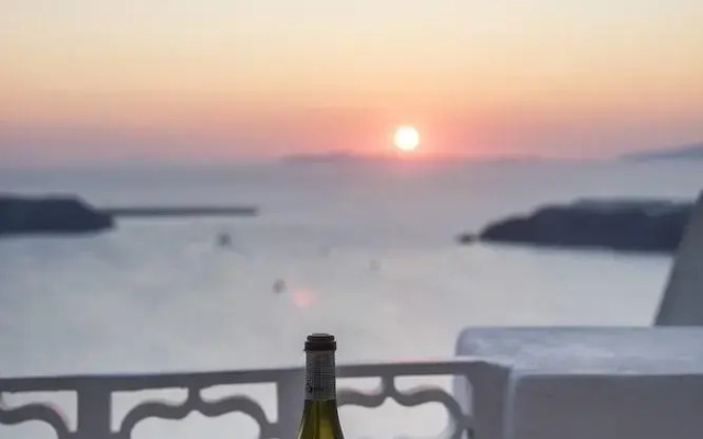 Seascape Villa by Caldera Houses