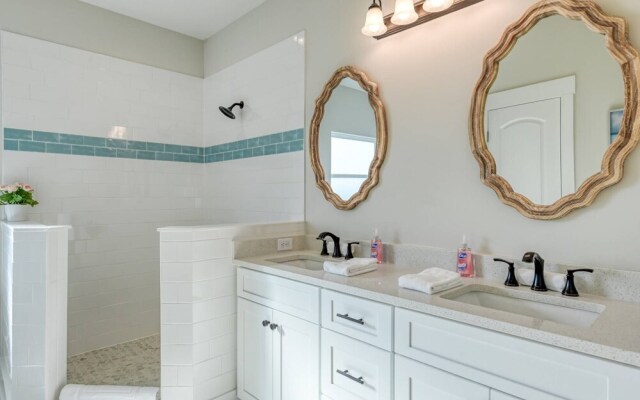 Array of Sunshine Beach House