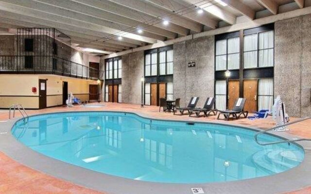 Quality Inn Thief River Falls