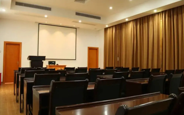 GreenTree Inn Shanwei Haifeng County South Sanhuan Road Hotel