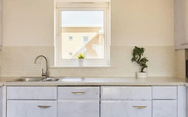 2 Bedrooms Apartment in Wembley