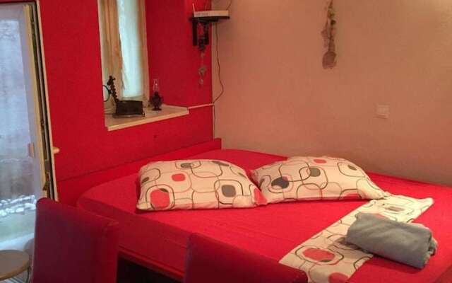 Elena Rooms