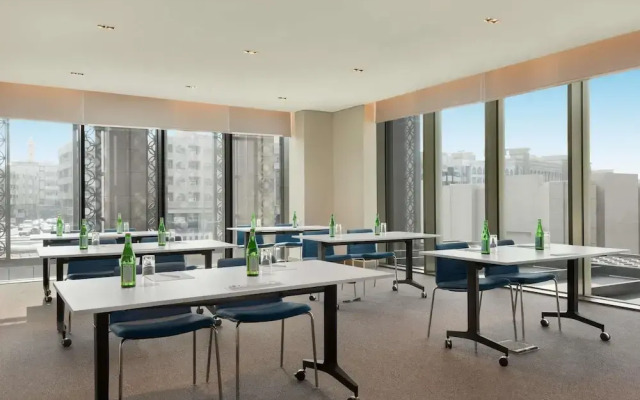 Mercure Dubai Gold District