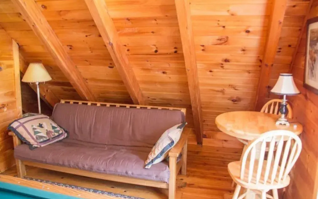 26 Bearfoot Landing 2 Bedroom Cabin by RedAwning