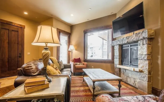 Park City Townhouse w/ Luxurious Amenities!