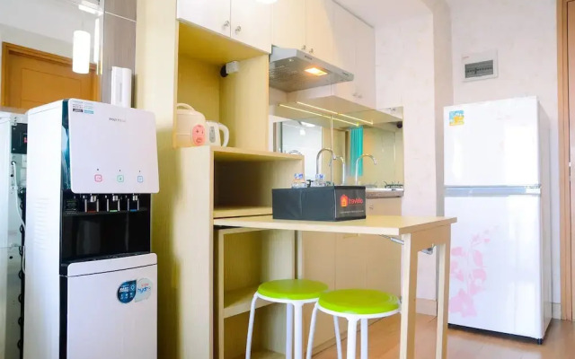 Full Parquette 2BR @ Cinere Bellevue Apartment