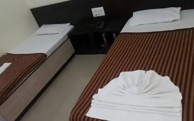 Iroomz VKG Complex