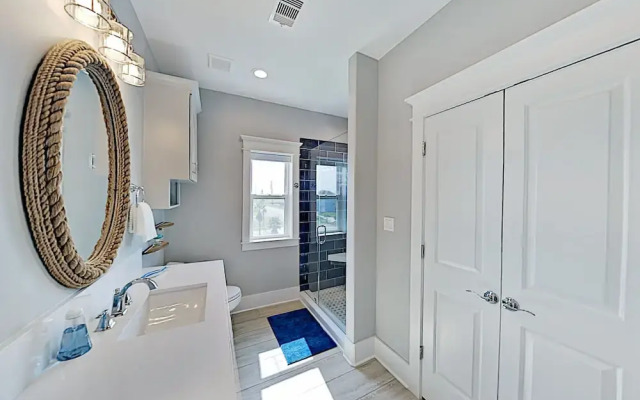 17235san 4 Bedroom Home
