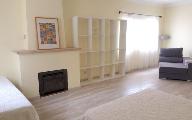 House with 4 Bedrooms in Portimão, with Wonderful City View, Furnished Terrace And Wifi - 1 Km From the Beach